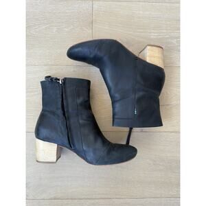 TOMS Women's Black Leather Evie Zippered Ankle Booties Boots Size 9.5